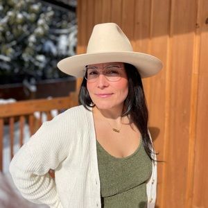 Meet your Posher, Kaelyn